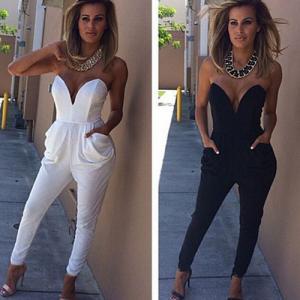 Sexy Strapless Low-cut V-neck Jumpsuit..